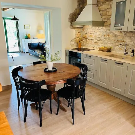 Casa Oleandro Tatil Evi Marusici (Istria)